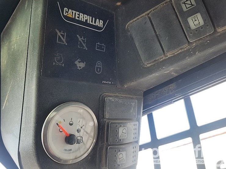 caterpillar-277-image-27