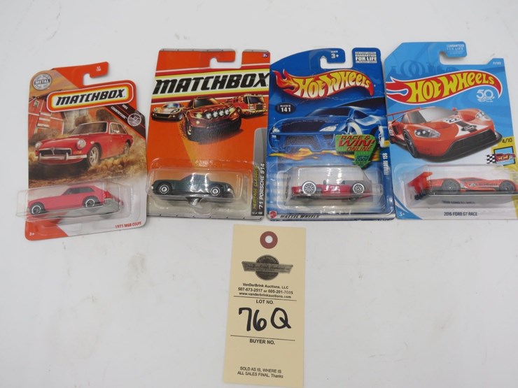 hot-wheels-and-matchbox-toy-group-image-3