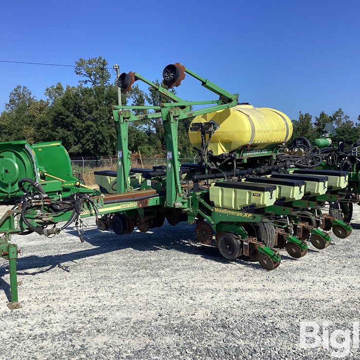2011 JOHN DEERE 1770NT