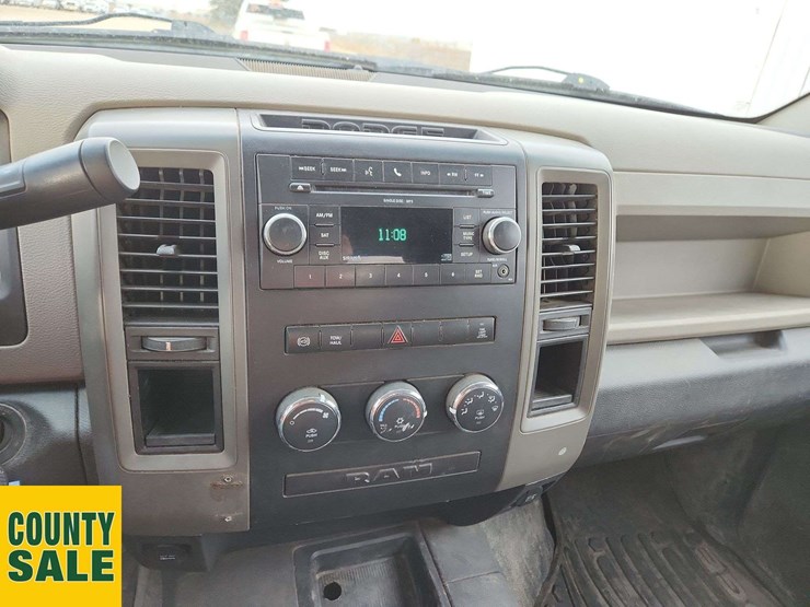 2010-dodge-ram-2500-image-13