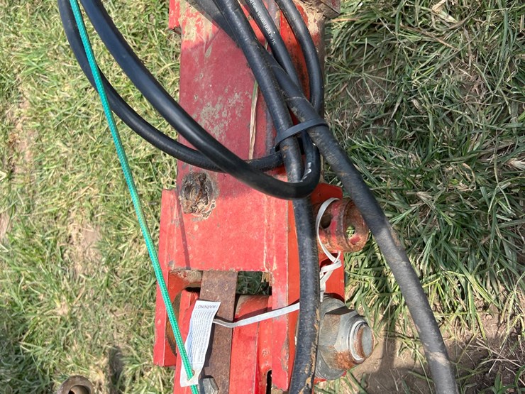 case-ih-4300-image-9