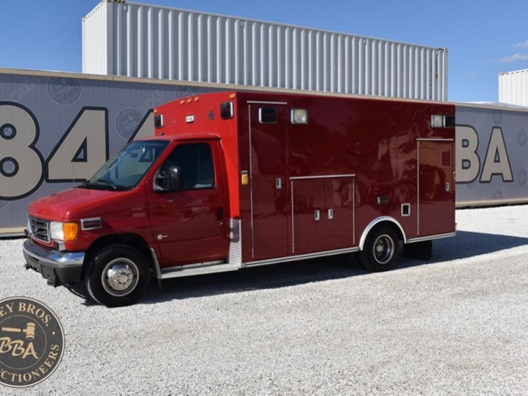 2007-ford-e450-image-1