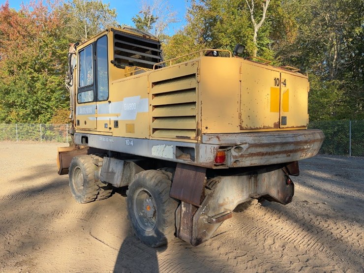 1996-volvo-ew200-image-3