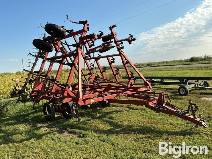 case-ih-4800-image-3