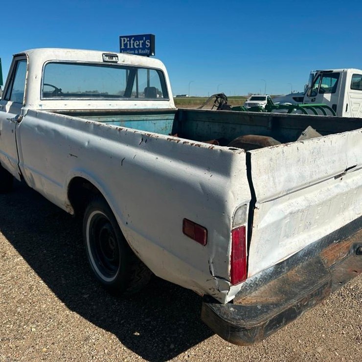 Chevrolet Custom 10 Pickup