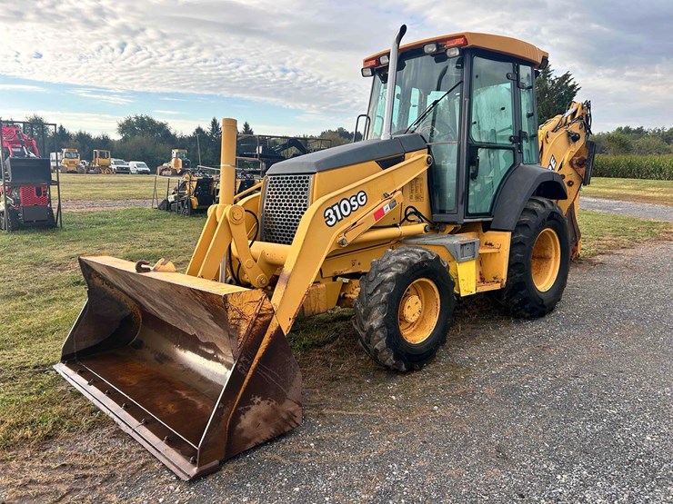2003-deere-310sg-image-1