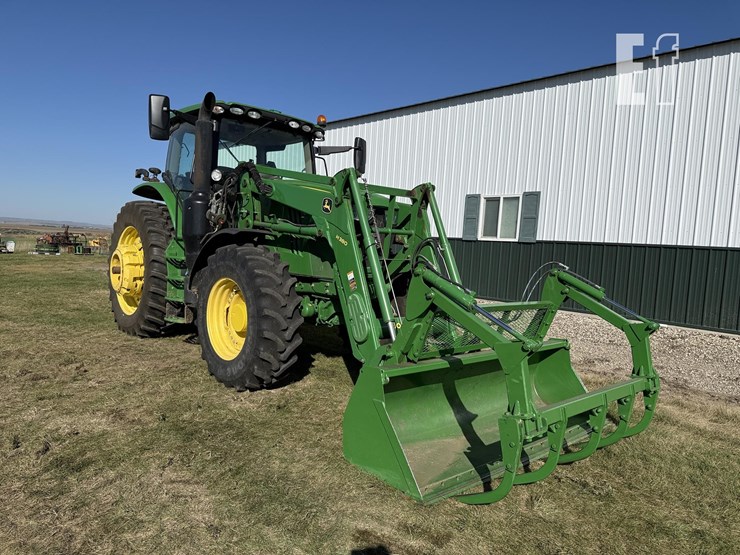 john-deere-6175r-image-1