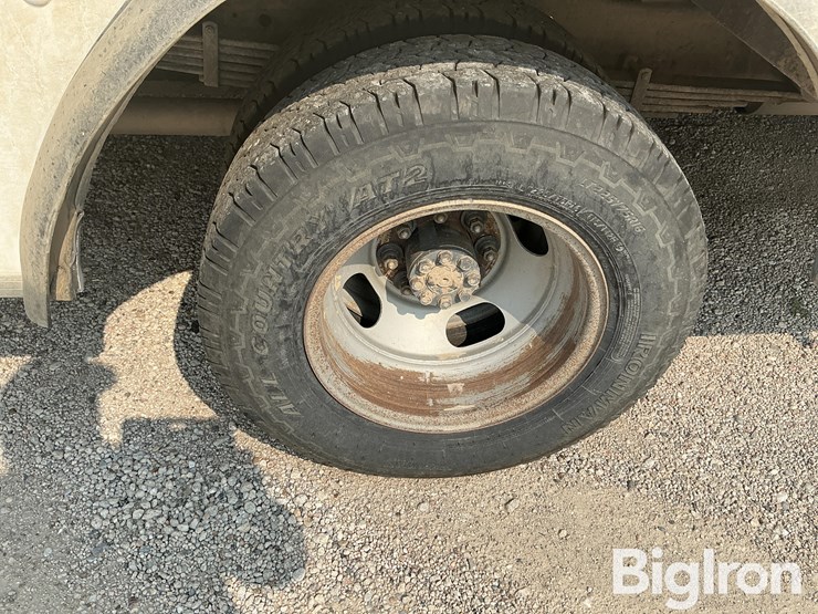 2022-chevrolet-express-g3500-image-18