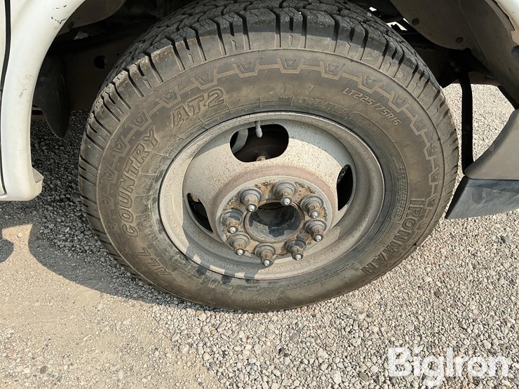 2019-gmc-savana-4500-2wd-box-delivery-van-image-20