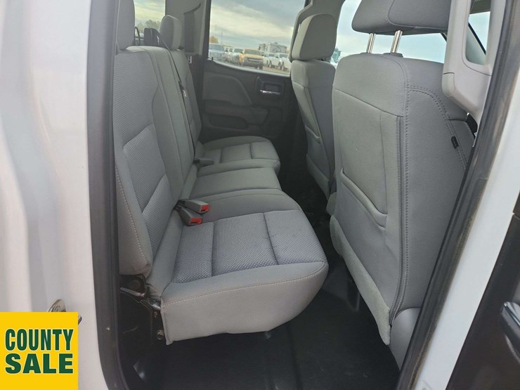 2019-chevrolet-silverado-1500-image-17