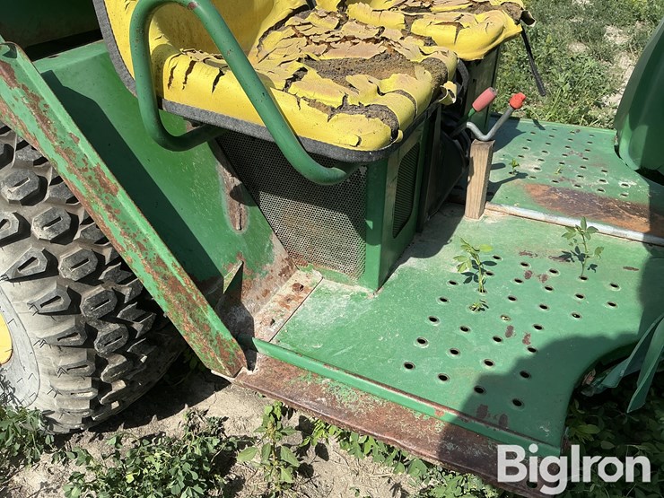 john-deere-gator-image-15