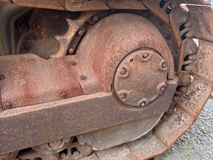 caterpillar-d6c-image-9