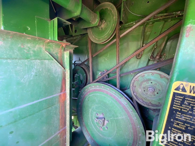 1987-john-deere-7720-titan-ii-image-16