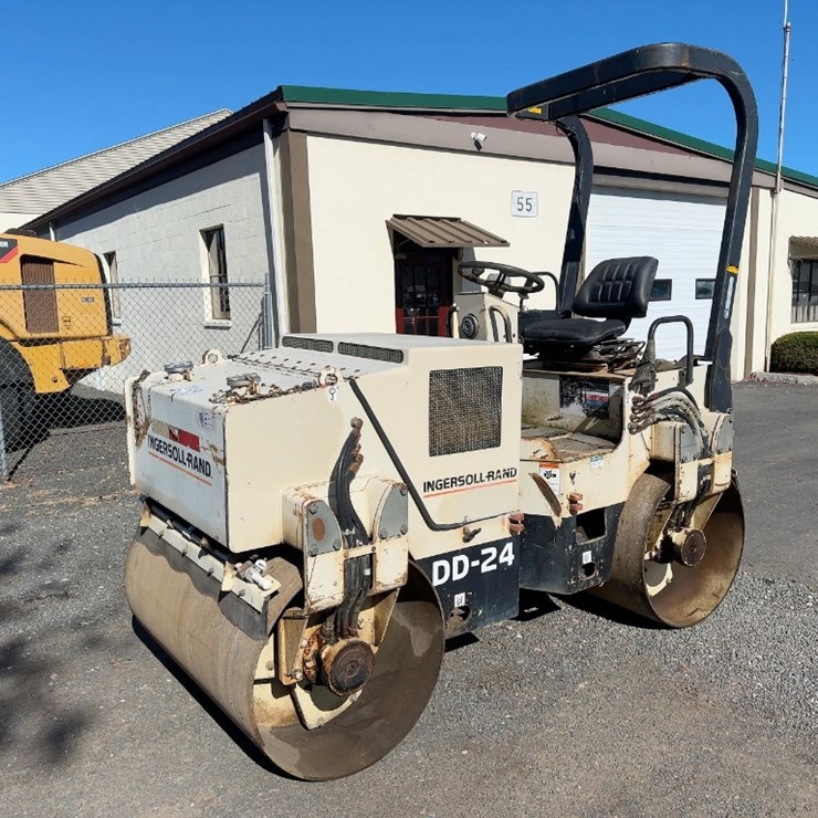 1999 INGERSOLL-RAND DD24