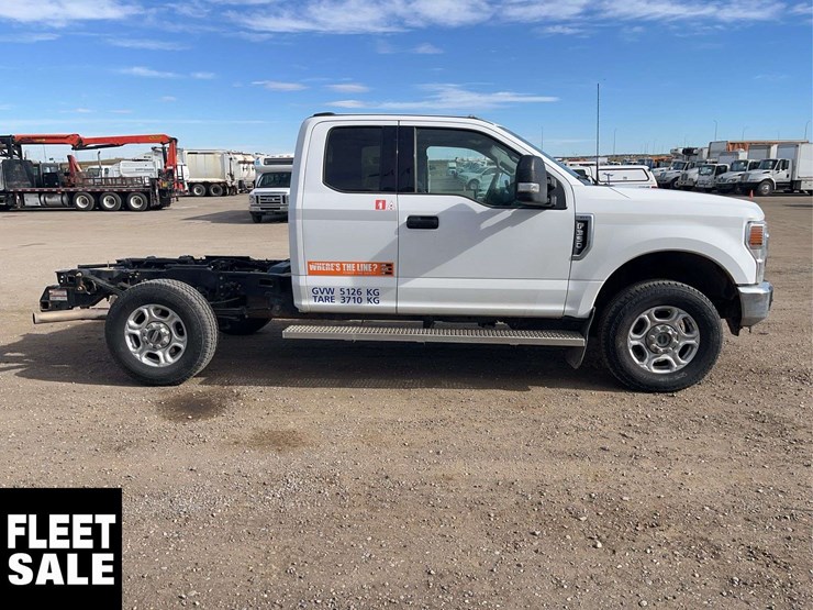 2022-ford-f350-image-5