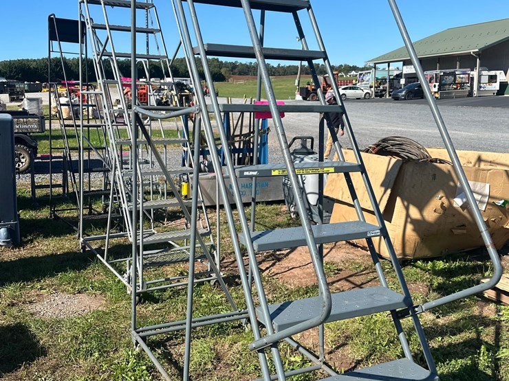 step-ladder-image-3