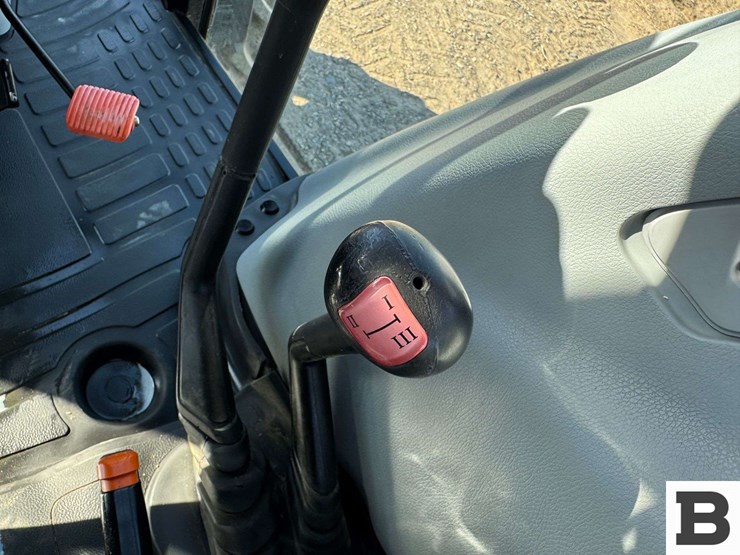 2010-new-holland-t5060-image-63