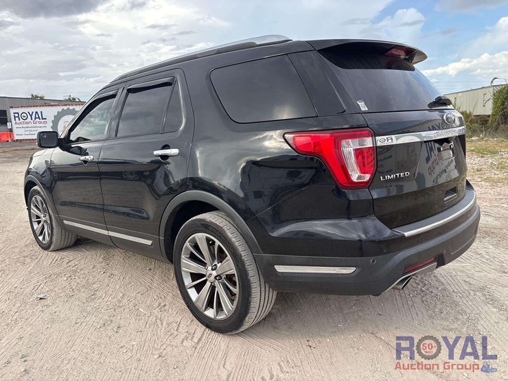 2018-ford-explorer-image-4