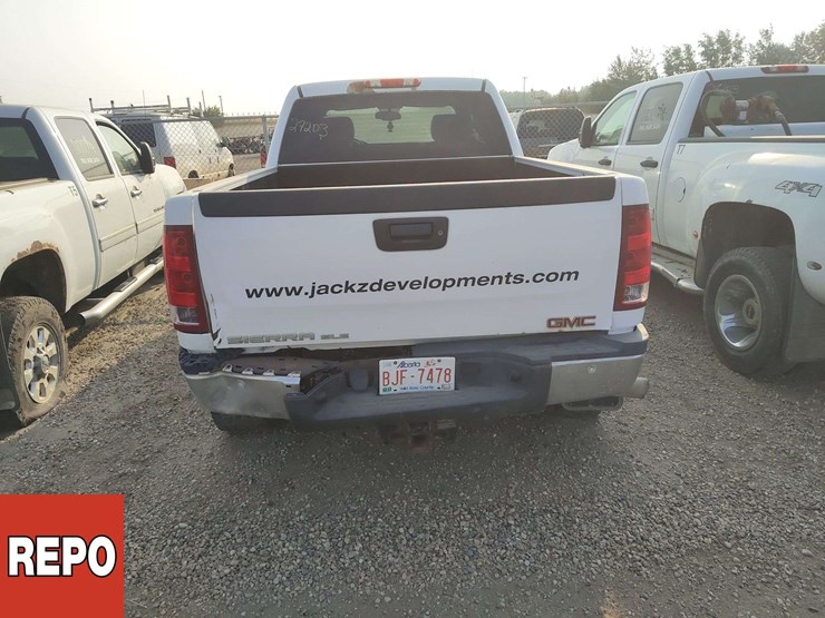 2013-gmc-sierra-3500hd-image-14