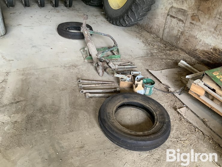 john-deere-3020-image-8