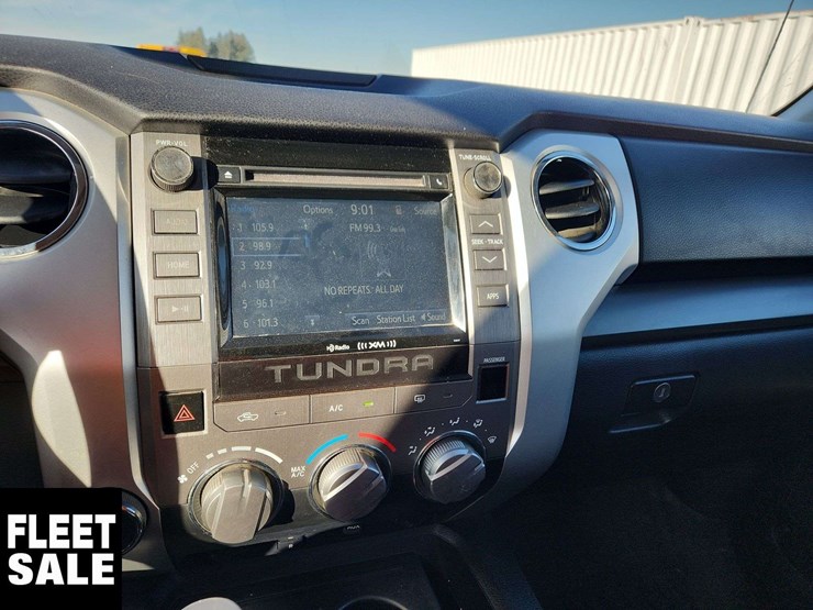 2017-toyota-tundra-image-12