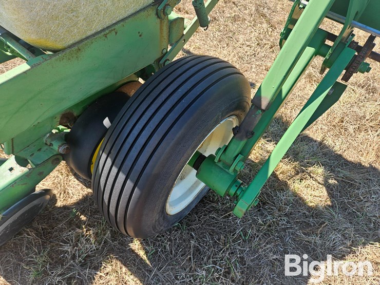 john-deere-7100-image-12