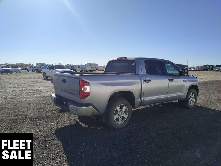 2017-toyota-tundra-image-3