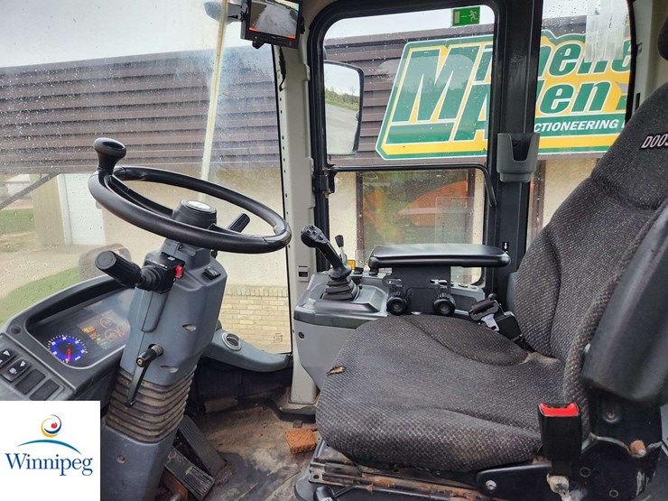 2015-doosan-dl220-image-40