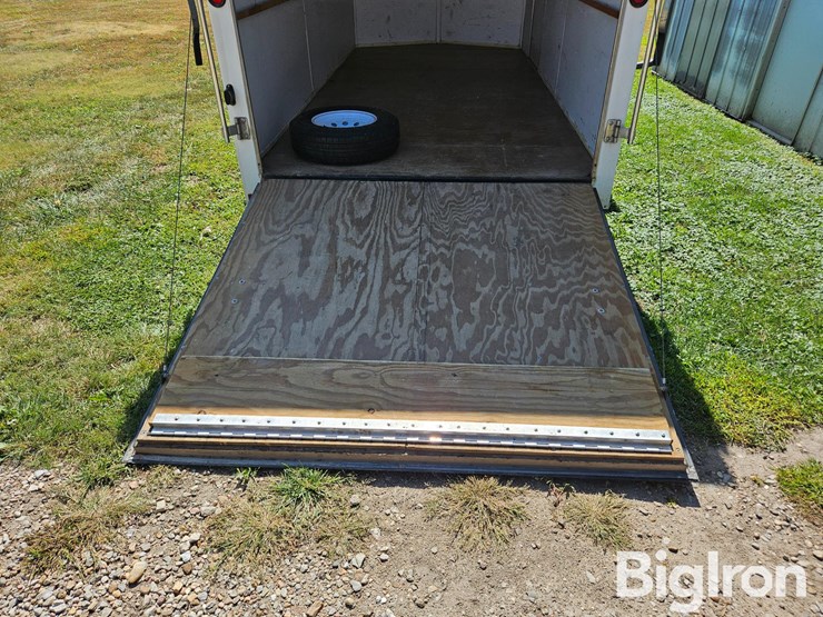 2005-american-hauler-image-13