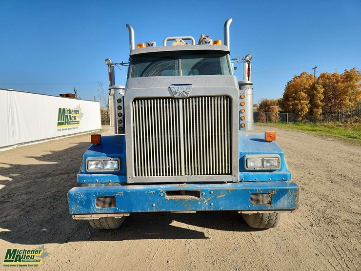 2001-western-star-4900-image-22