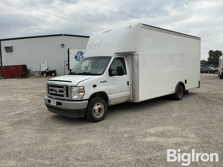 ford-e450-image-1
