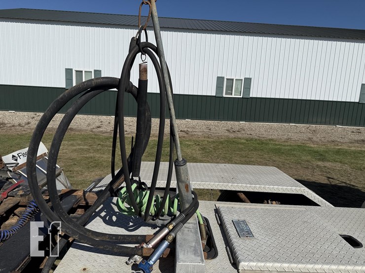 2009-kenworth-t800-image-10