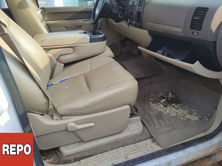 2013-gmc-sierra-3500hd-image-17