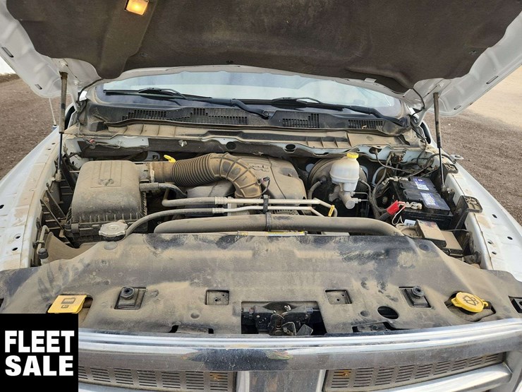2012-ram-1500-slt-image-24