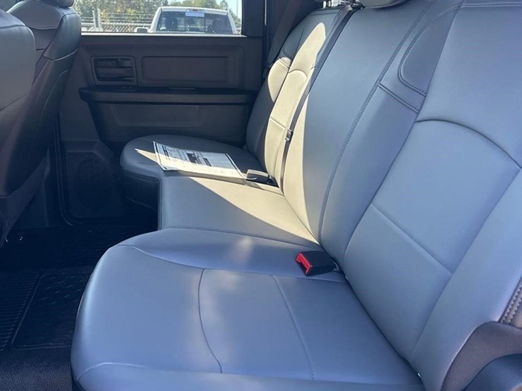 2025-dodge-ram-4500-image-18