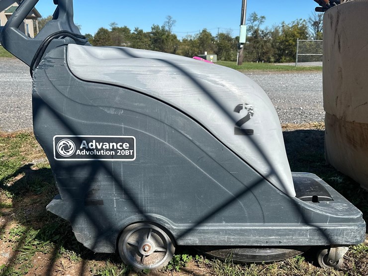 advance-advolution-20bt-floor-cleaner-image-1