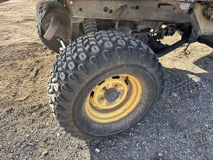 john-deere-gator-image-21