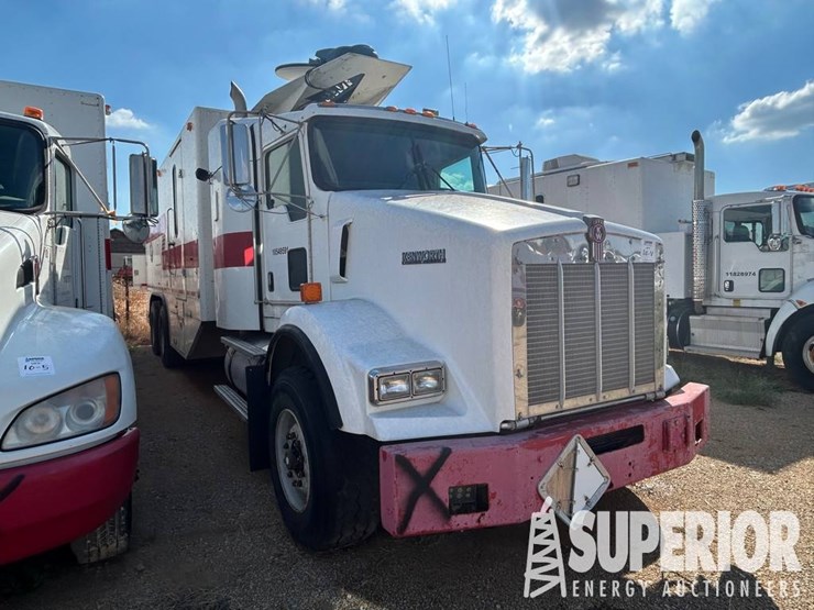 2002-kenworth-t800-image-2