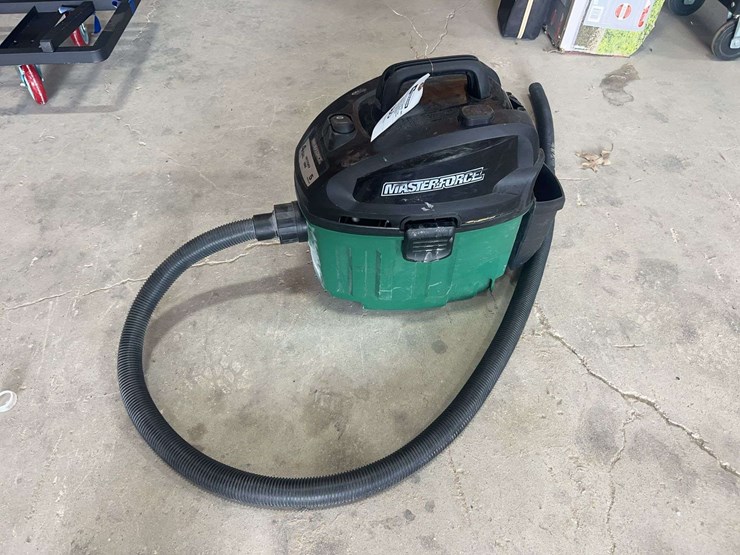 4-gal-masterforce-wet/dry-vac-image-1