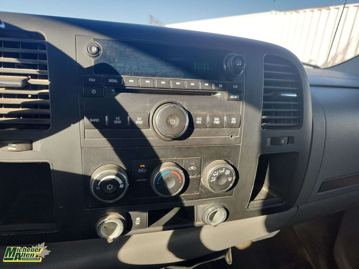 2012-chevrolet-silverado-1500-image-12
