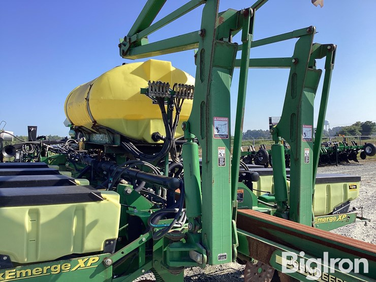 2011-john-deere-1770nt-image-15