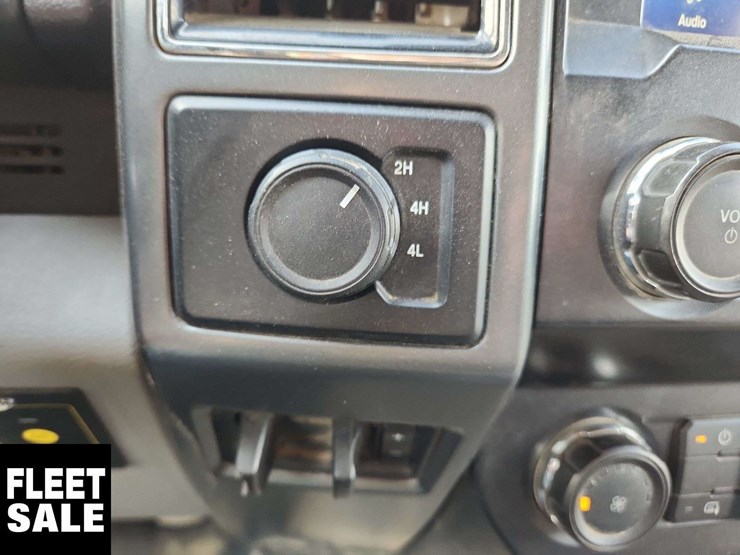 2020-ford-f550-image-26