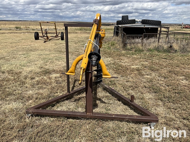 danuser-3-pt-post-hole-digger-&-stand-image-2
