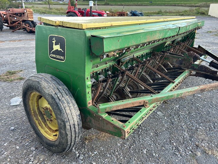 john-deere-8300-image-7