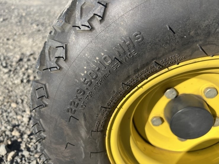 john-deere-gator-tx-image-11