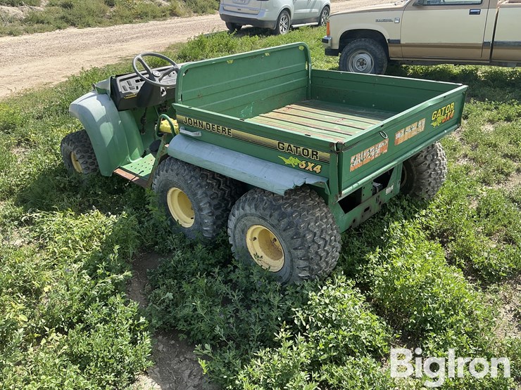 john-deere-gator-image-7