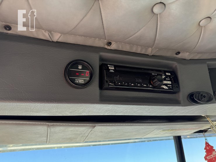 2009-western-star-4900-image-35