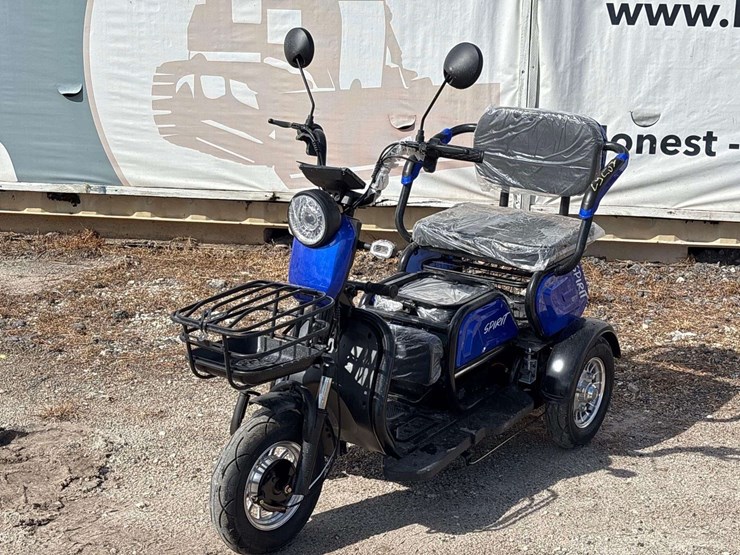 2025-spirit-electric-scooter-image-1