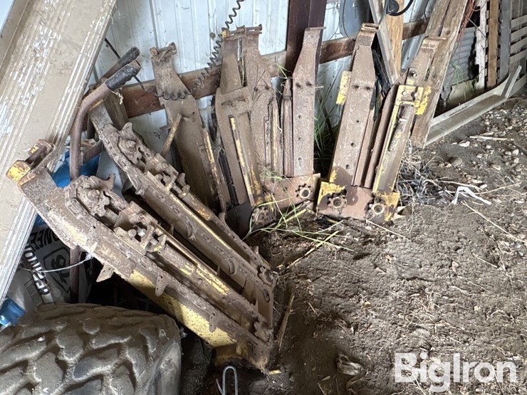 new-holland-974-image-4
