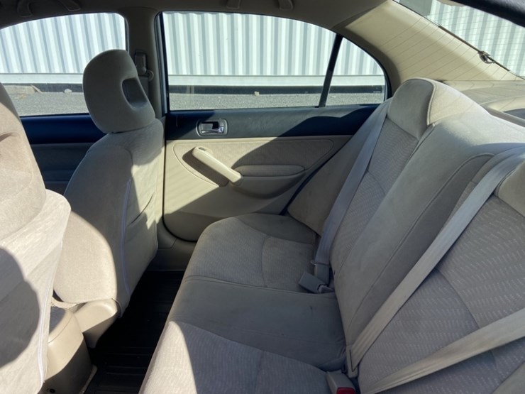 2003-honda-civic-hybrid-sedan-image-21